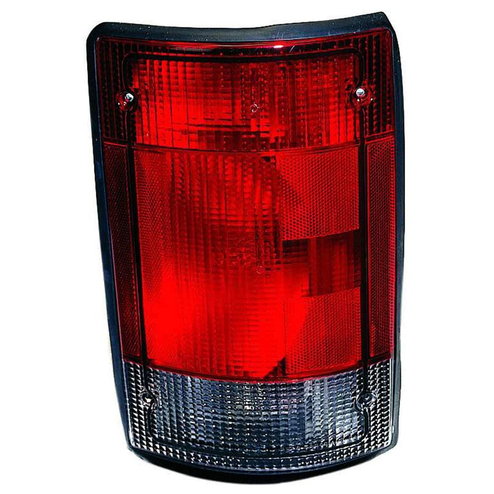 Rear Right Passenger Side Tail Light Assembly 2004-2014 Ford Excursion, Econoline Super Duty