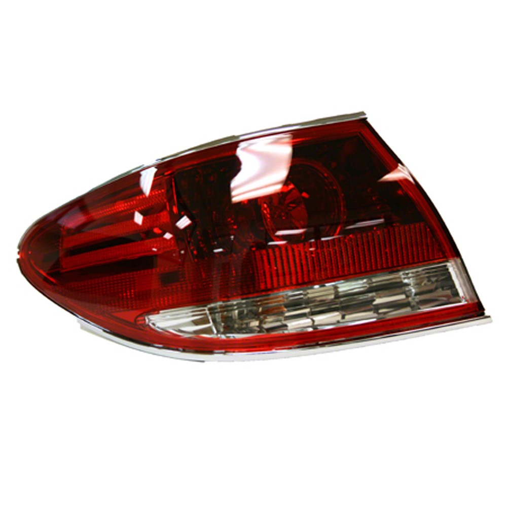Rear Left Driver Side Outer Tail Light Lens And Housing 2005-2006 Lexus Es330
