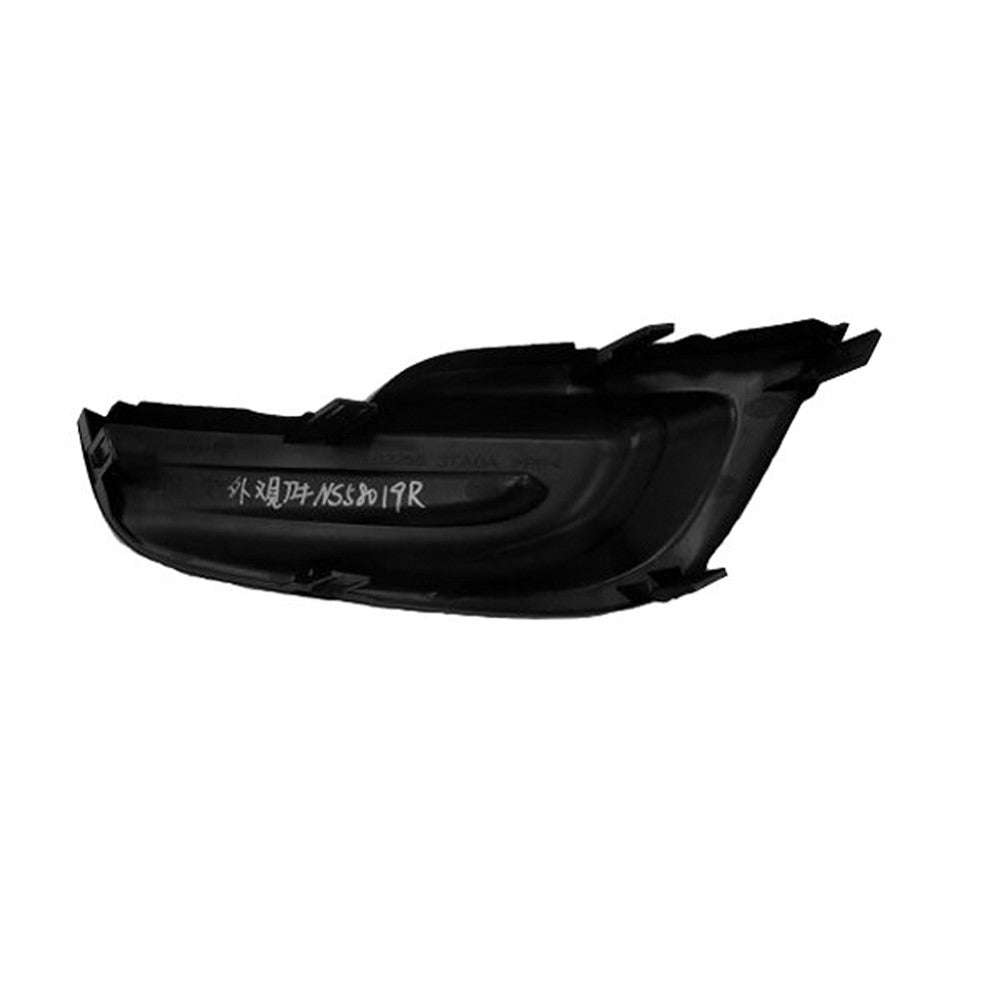 Front Right Passenger Side Fog Light Hole Cover 2013-2015 Nissan Altima