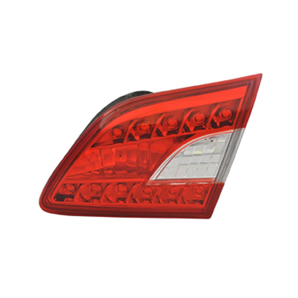 Rear Right Passenger Side Inner Tail Light Assembly 2013-2015 Nissan Sentra