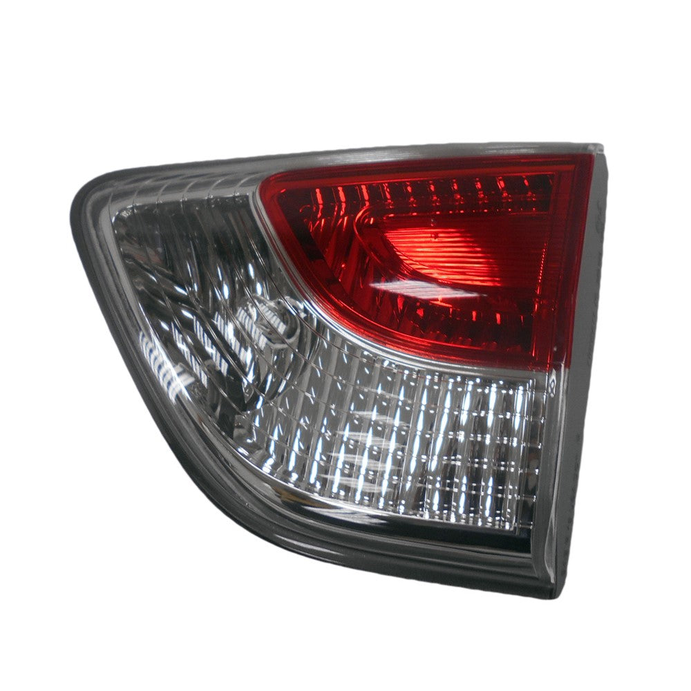 Right Passenger Side Back Up Light Assembly 2013-2016 Nissan Pathfinder