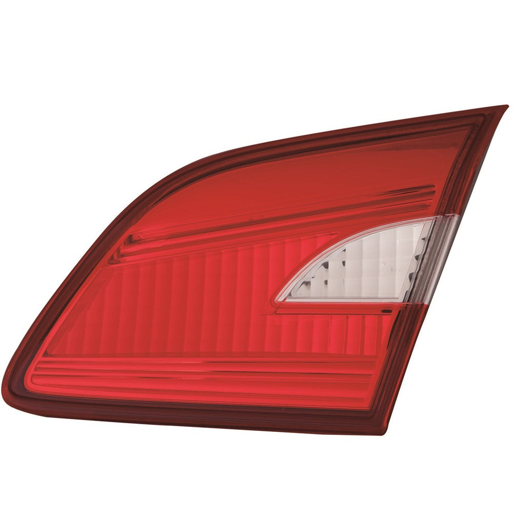 Rear Right Passenger Side Inner Tail Light Assembly 2016-2019 Nissan Sentra