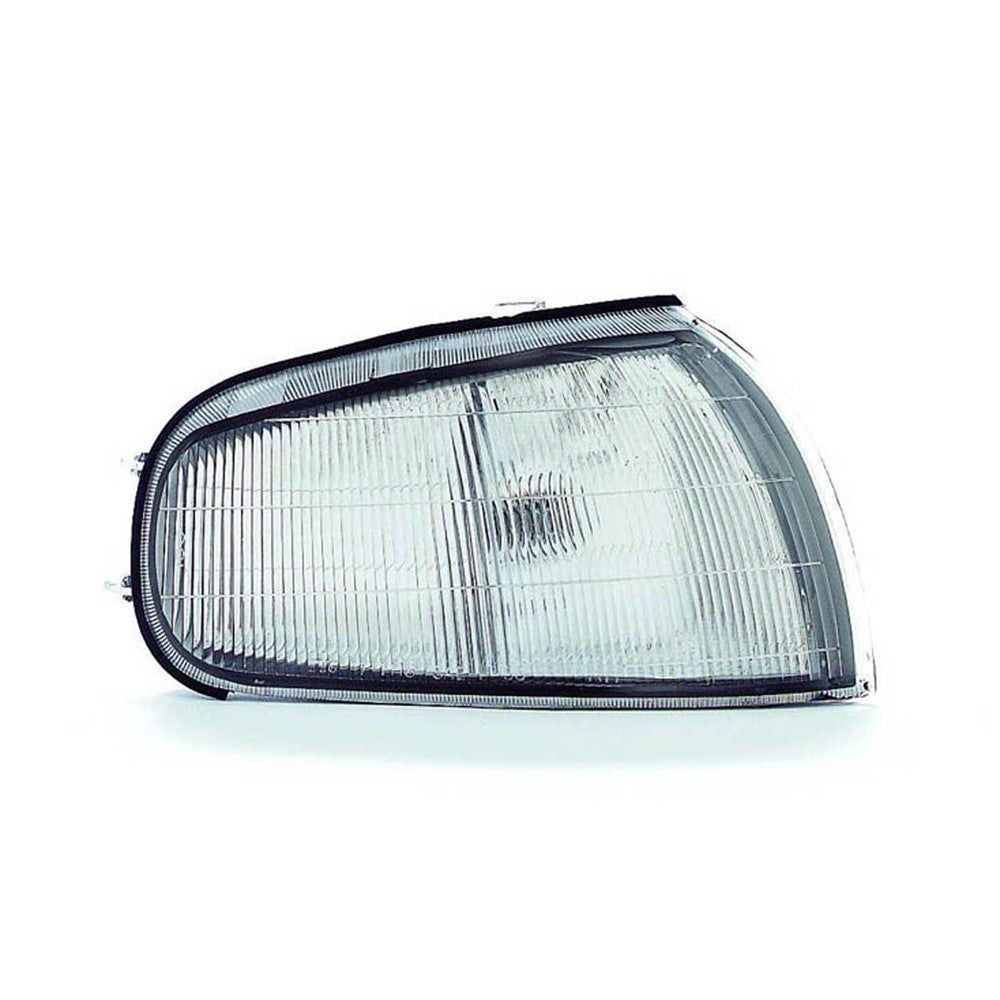 Right Passenger Side Parking Light Assembly 1992-1994 Toyota Camry