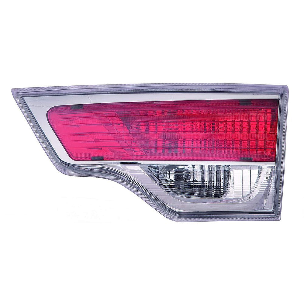 Rear Right Passenger Side Inner Tail Light Assembly 2014-2016 Toyota Highlander