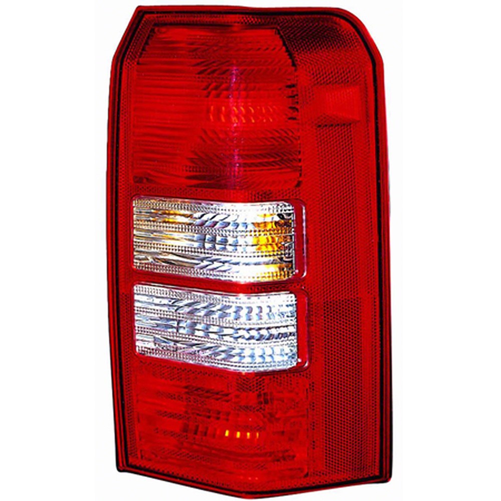 Rear Right Passenger Side Tail Light Assembly 2008-2017 Jeep Patriot