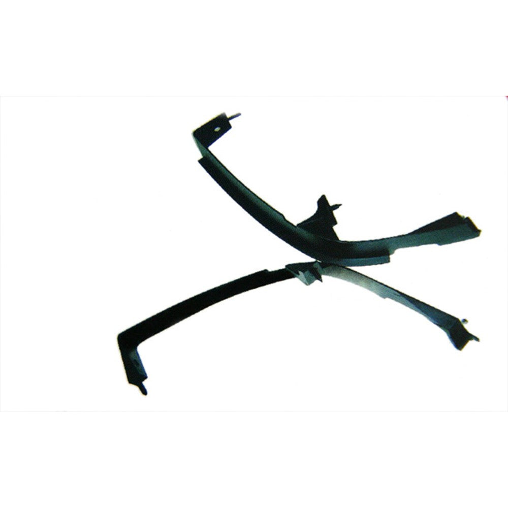 Front Left Driver Side Front Bumper To Body Filler Panel 1999-2007 Gmc Sierra 1500, Sierra 2500, Sierra 1500 Hd, Sierra 2500 Hd, Sierra 3500, Yukon