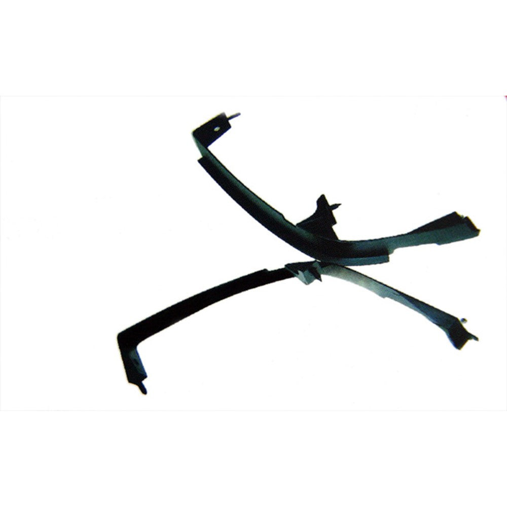 Front Right Passenger Side Front Bumper To Body Filler Panel 1999-2007 Gmc Sierra 1500, Sierra 2500, Sierra 1500 Hd, Sierra 2500 Hd, Sierra 3500