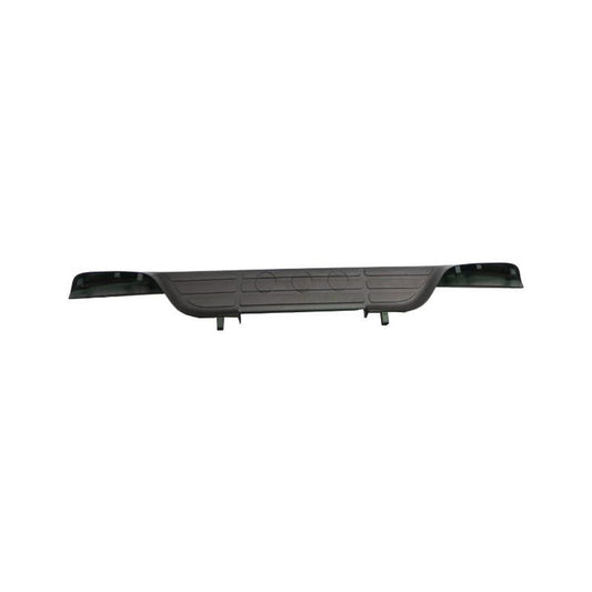 Rear Center Bumper Step Pad 1999-2007 Chevrolet Silverado 1500, Silverado 2500, Silverado 1500 Hd, Silverado 2500 Hd, Silverado 3500 & Gmc Sierra 1500