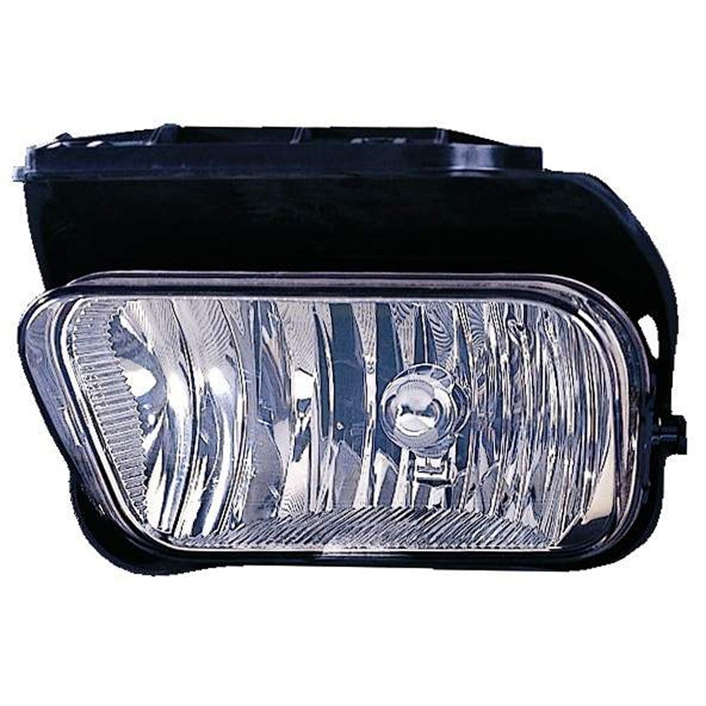 Front Left Driver Side Fog Light Assembly 2003-2006 Chevrolet Avalanche, Silverado 1500, Silverado 2500, Silverado 1500 Hd, Silverado 2500 Hd