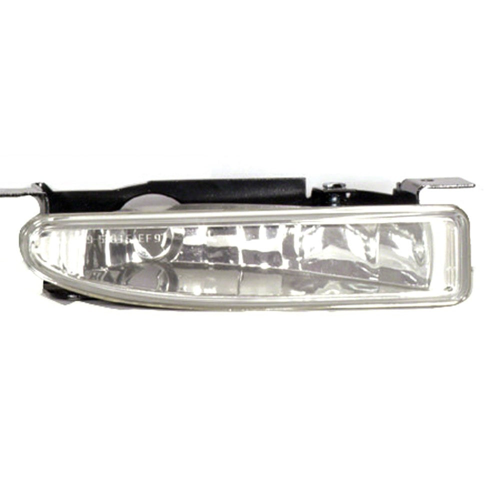 Front Right Passenger Side Fog Light Assembly 1997-2005 Buick Century, Regal