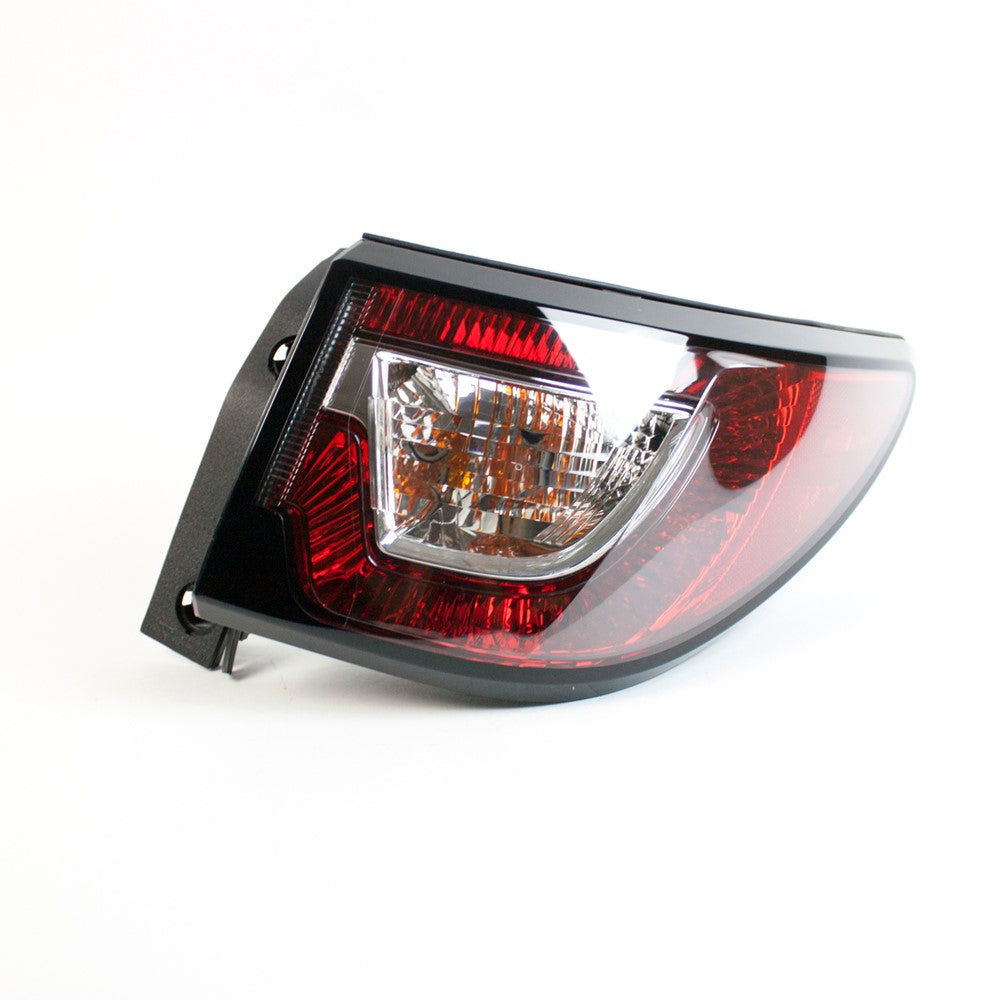 Rear Right Passenger Side Outer Tail Light Assembly 2013-2017 Chevrolet Traverse