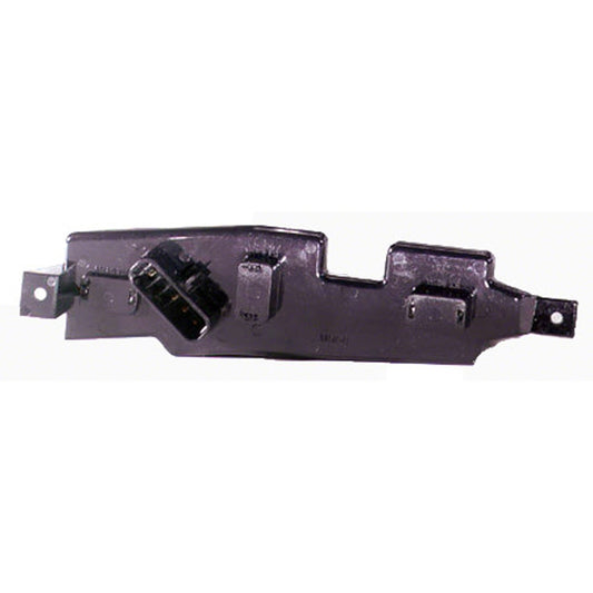 Rear Left Driver Side Tail Light Connector Plate 1988-2000 Chevrolet Blazer, C1500, C1500 Suburban & Gmc Pickup_gmc_fullsize_c/K & Cadillac Escalade