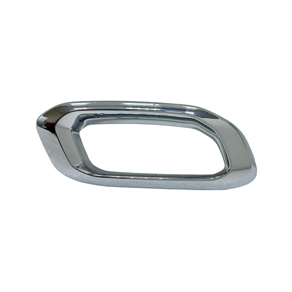 Right Passenger Side Bumper Cover Exhaust Pipe Hole Trim 2020-2023 Mercedes-Benz Glc300, Gle450, Gls450