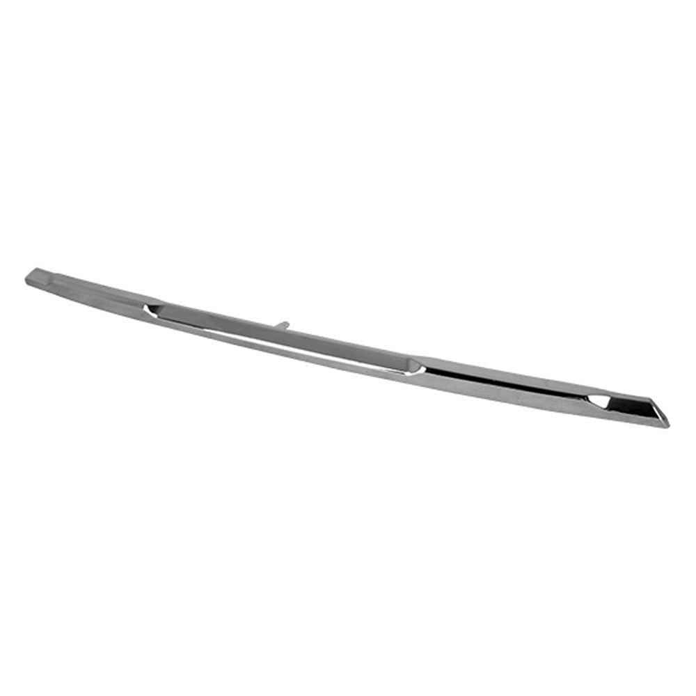 Rear Center Bumper Cover Molding 2017-2020 Nissan Rogue